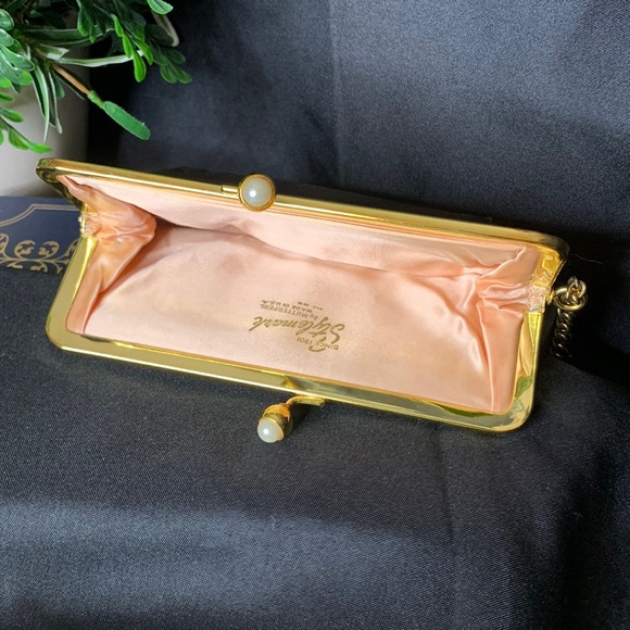 Vintage Stylemark by Mutterpearl small black fabric clutch / wristlet purse - Picture 12 of 12